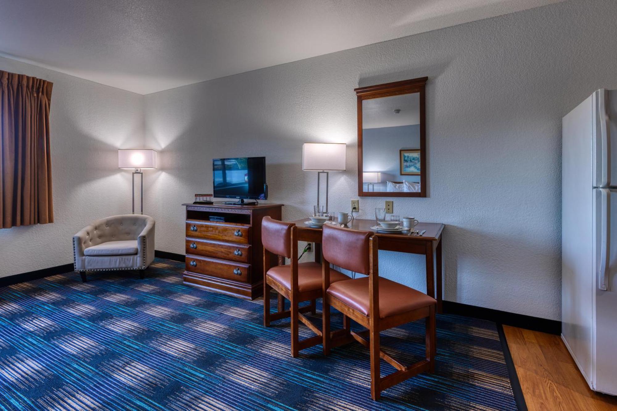 All Towne Suites Saint Robert Eksteriør billede