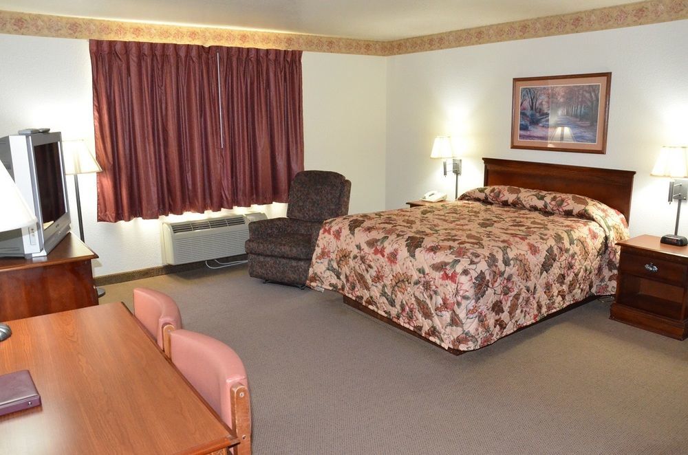 All Towne Suites Saint Robert Eksteriør billede